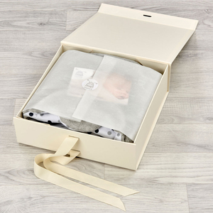 Custom Logo Luxurious Exquisite <b>Gift</b> Rigid Packaging Cardboard Foldable Magnetic <b>Box</b> - Product Image 1