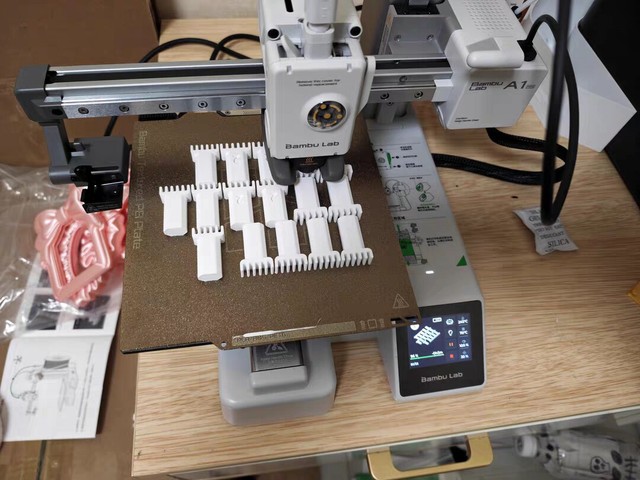 Bambu Lab A1 Mini Desktop FDM 3D Printer Fully Auto Leveling High Speed Multi-color Home 3D Printing Machine