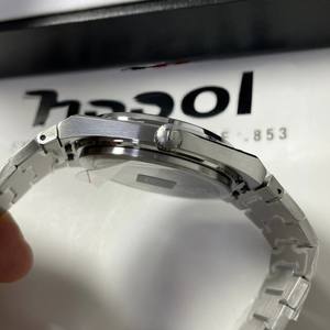 <span class=keywords><strong>Montre</strong></span> à quartz pour homme de style PRX - Design de luxe T137 - <span class=keywords><strong>Montre</strong></span> haut de gamme pour homme - <span class=keywords><strong>Montre</strong></span>-<span class=keywords><strong>bracelet</strong></span> esthétique et étanche pour homme - Product Image 5