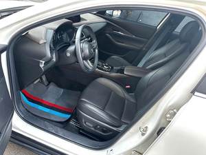 Mazda CX-30 2.0L Benzina 2021, SUV Usato Affidabile, Alternativa Premium a <span class=keywords><strong>Toyota</strong></span>/<span class=keywords><strong>Hyundai</strong></span>, Pronto per l'Importazione in Africa Occidentale - Product Image 3