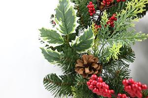 Factory Customized Pvc <b>Front</b> <b>Door</b> Wall <b>Decor</b> Berries Cones Pine Needles Wreath - Product Image 3