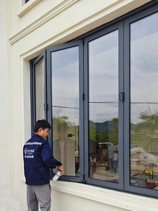 Porte coulissante pliante en alliage d'aluminium pour magasins, ateliers, jardins et sites touristiques - Product Image 4