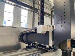 Máquina de Perforación y Fresado CNC para el Procesamiento de Equipos para Puertas y Ventanas, Perforación y Fresado de Una y Seis Cabezas - Product Image 2