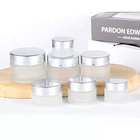 Pot de crème en verre cosmétique vide de luxe de haute qualité avec couvercle nouveau design givré pour le maquillage