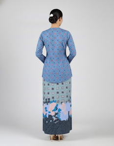 Kilang OEM Jahit Pukal Borong Kebaya Riau Tie Dye Cotton Wrinkled Casual Breathable Private Label Production Muslimah Modest Set - Product Image 4