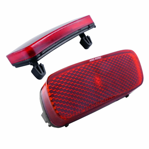 Remplacement du Feu Arrière, Réflecteur en Plastique Rouge, Feu Arrière Gauche et Droit pour <span class=keywords><strong>Peugeot</strong></span> <span class=keywords><strong>Expert</strong></span> 2007 et Plus, Fiat Scudo 2007 et Plus - Product Image 4