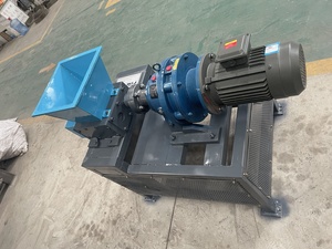 Trituratore a doppio albero per frantumazione di rifiuti plastici, triturazione di <span class=keywords><strong>carta</strong></span>, frantumazione di bottiglie per animali domestici con 1 anno di garanzia in fabbrica. - Product Image 4