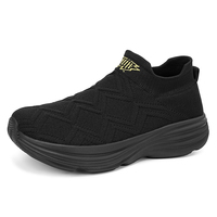 Sneakers tendance respirantes avec empeigne en tricot, semelle intermédiaire en EVA amortissante, design élégant à enfiler, polyvalentes pour toutes les saisons, pour hommes