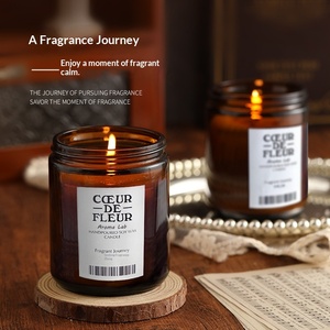 Candela in Tazza Marrone Cremosa Best-Seller Transfrontaliero, con Olio Essenziale Profumato, Senza Fumo, Semi-artigianale in Cera di Soia, Souvenir di Alta Gamma - Product Image 2