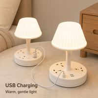 Lampe de bureau LED multifonctionnelle protectrice des yeux avec 3 prises CA, 2 ports USB-A et 1 port USB-C, multiprise écologique et durable pour