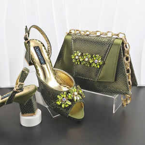 Set di Scarpe e Borsa Italiane Viola Sinya, Alta Qualità, Scarpe da Cerimonia e <span class=keywords><strong>Borse</strong></span> Abbinate per Donne Africane - Product Image 2