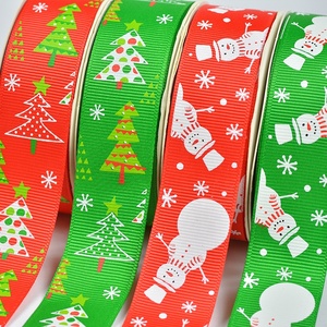 Cinta <span class=keywords><strong>de</strong></span> poliéster con estampado navideño <span class=keywords><strong>de</strong></span> muñeco <span class=keywords><strong>de</strong></span> nieve, árbol <span class=keywords><strong>de</strong></span> Navidad y copo <span class=keywords><strong>de</strong></span> nieve para envolver regalos y decoración navideña DIY - Product Image 1
