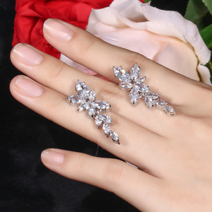 Élégant Rose Plaqué CZ Bijoux Blanc Zircon Cubique <span class=keywords><strong>Marquise</strong></span> Coupe Feuille Dangle Boucles D'oreilles Femmes Bijoux De Mariée pour Costume De Fiançailles - Product Image 3