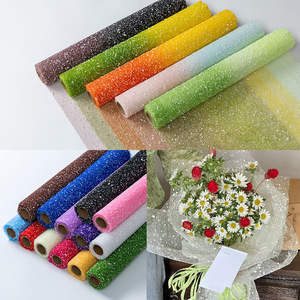 Fournitures pour fleuristes : <span class=keywords><strong>Voile</strong></span> en tulle arc-en-ciel à pois de neige pour emballage de bouquets de roses faites à la main en gros - Product Image 1