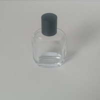 Flacon de parfum rectangulaire en verre de luxe avec un design magnifique pour hommes et femmes, emballage diffuseur