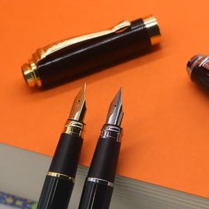 ปากกาลูกลื่นปลายสีทองสีดำความกว้างในการเขียน1.0มม. การพิมพ์ยูวีโลโก้ตามสั่งของขวัญทางธุรกิจที่หรูหรา - Product Image 5