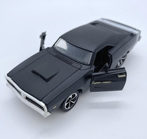 Modellino <span class=keywords><strong>Auto</strong></span> Classica Vintage in Metallo Pressofuso 1:32 con Funzione Pull-Back, Certificato CE e Conforme RoHS, per Età 8-13 Anni - Vendita all'Ingrosso - Product Image 2