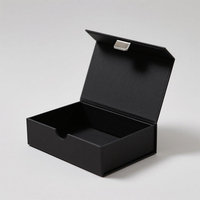 Boîte pliante magnétique noire mate de luxe, boîte en carton rigide personnalisée avec logo OEM, boîte cadeau pour vêtements, emballage cosmétique