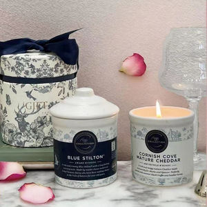 Pot en céramique de style européen bougie parfumée étiquette personnalisée vente d'usine cadeau d'aromathérapie pour <span class=keywords><strong>la</strong></span> décoration de <span class=keywords><strong>la</strong></span> maison pour les filles de Noël - Product Image 2