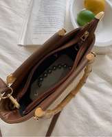 Sac bandoulière tendance pour femme, sac seau en paille tressée à porter à la main avec broderie décorative, nouveau petit sac tissé de niche