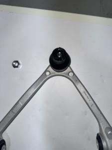 Pour les bras de contrôle supérieurs avant en aluminium <span class=keywords><strong>Jaguar</strong></span> XJ et XF. C2Z29115, XR857883 et XR857652. - Product Image 4