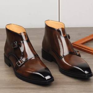 Zapatos de vestir formales de cuero brocado grabado a mano de alta gama para hombre, transpirables, antideslizantes, para bodas, con punta cuadrada y para calzado de talla grande. - Product Image 2