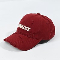 Gorra de béisbol de 6 paneles con logo personalizado al por mayor, estilo vintage desgastado con agujeros, aplique de algodón y hebilla de cobre dorado para marcas, venta al por mayor