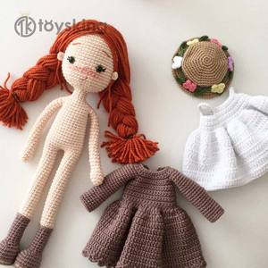 Adorable poupé<span class=keywords><strong>e</strong></span> au crochet inspiré<span class=keywords><strong>e</strong></span> d'<span class=keywords><strong>Anne</strong></span> Shirley, poupé<span class=keywords><strong>e</strong></span> de personnage tricoté<span class=keywords><strong>e</strong></span> à la main <span class=keywords><strong>avec</strong></span> une salopette pour la décoration de la chambre d'enfant et cadeau pour les fans - Product Image 5
