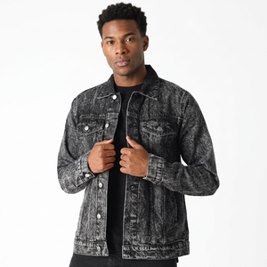 Chaqueta Varsity de Mezclilla Negra DENIMGUYS al por Mayor para Hombre, Estilo Vintage Urbano, Impresión Personalizada, Corte Holgado Informal - Product Image 1