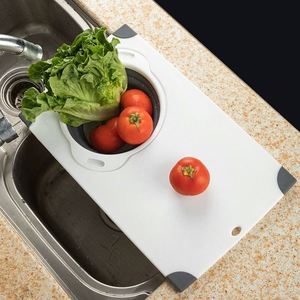 Planche à découper multifonctionnelle en plastique épaissi avec panier de drainage, pour le lavage des légumes, antidérapante, pliable et durable - Product Image 4