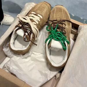 Sneakers en maille de luxe de qualité supérieure pour hommes et femmes - Respirantes, imperméables, à lacets, pour la course à pied, la marche et les occasions décontractées - Product Image 1