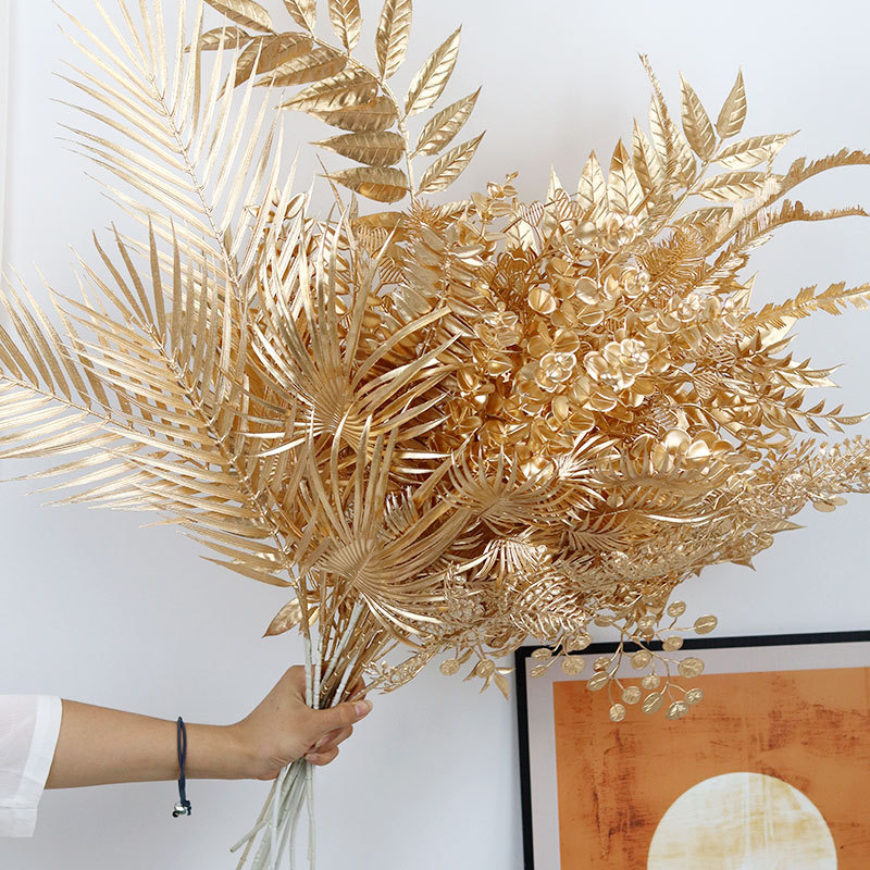 S0171 décoration de maison de mariage imitation plastique palmier doré orchidée eucalyptus fleurs suspendues plante feuilles feuille d'or artificielle