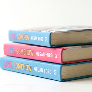 Impresión de Libros de Tapa Dura Personalizados, Novela Love Somehow de <span class=keywords><strong>Megan</strong></span> Ford, Encuadernación Cosida, Laminación Mate, Servicio de Impresión a Color - Product Image 4