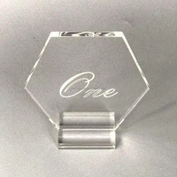 Numéros de table de mariage en miroir doré givré arqué en acrylique personnalisé avec panneau de menu
