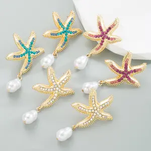 Boucles d'oreilles d'été en alliage de vacances en forme d'étoile de mer irrégulières pour femmes, exquises et mignonnes, en strass coloré