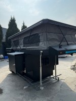 Camper Van 4x4 Tout-Terrain Moderne, Modèle Pop-Up, en Aluminium et Acier Inoxydable, Pliable, Léger, Étanche, Conception Extensible pour Plusieurs Personnes