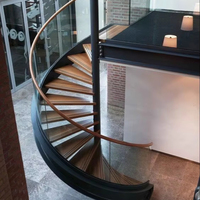 Escalier en colimaçon moderne pour intérieur, villas, hôtels, appartements, installation facile, acier galvanisé, garde-corps en verre courbé, montant ouvert