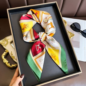 <span class=keywords><strong>Elegante</strong></span> <span class=keywords><strong>Sciarpa</strong></span> Quadrata <span class=keywords><strong>Blu</strong></span> per Donne, Motivo Ciliegie Primavera-Estate, Poliestere di Alta Qualità, Sottile e Morbida come Seta - Product Image 4