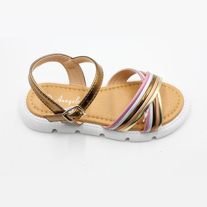 Vente en gros de jolies sandales de plage en gelée pour enfants sandales d'été colorées faites à la main pour enfants <span class=keywords><strong>chaussures</strong></span> de bébé antidérapantes pour filles - Product Image 2