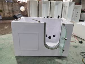 Bain <span class=keywords><strong>à</strong></span> remous en acrylique blanc Massage Walk-in Style Personnes <span class=keywords><strong>âgée</strong></span>s Accessible Adulte <span class=keywords><strong>pour</strong></span> 1 <span class=keywords><strong>personne</strong></span> Ménage <span class=keywords><strong>Baignoire</strong></span> avec <span class=keywords><strong>porte</strong></span> en verre ouverte - Product Image 4