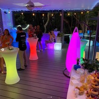 Table basse LED rechargeable à changement de couleur RGB moderne, meuble lumineux étanche pour la maison, le bar, l'hôtel, la salle de séjour