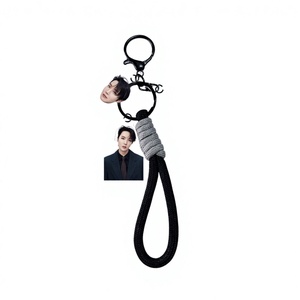 Porte-clés en acrylique avec photo numérique Kpop BT Idol, figurines V, JunKOOK, SUGA, pendentifs pour cordon de téléphone, étanche, tendance mode, cadeau pour fans - Product Image 2