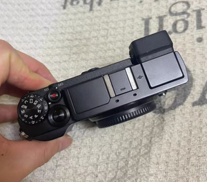 กล้อง LUMIX GX9 มือสอง กล้องบันทึกวิดีโอ 4K ความละเอียดภาพสูง กล้องดิจิตอล - Product Image 3