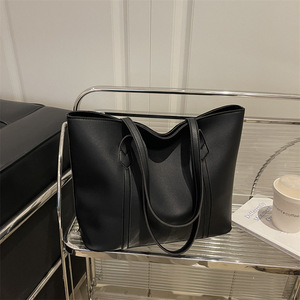 Sac fourre-tout rétro simple à bandoulière grande capacité couleur unie style coréen pour femme, nouvelle collection automne 2025 - Product Image 2