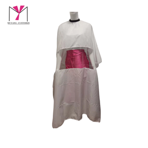 Tablier de coiffure personnalisé en polyester imperméable pour salon de coiffure et barbier - Product Image 2