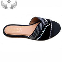 Sandales plates à strass tendance et respirantes, un nouveau style de chaussures pour femmes, et des pantoufles pour femmes résistantes à l'usure