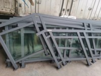 Escalier suspendu en structure acier invisible, module personnalisé, marches flottantes