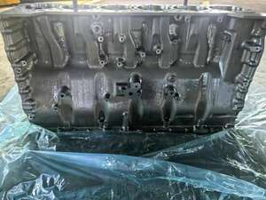 El conjunto del motor C13 C7 C9 C15 C18 C23 incluye el bloque de cilindros, la culata y el conjunto del cilindro. - Product Image 3