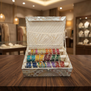 Ensemble de bracelets ethniques pour femmes, plaqués or, en verre, multicolores, bracelets de mariée indiens, lot de 12 douzaines de bracelets en verre Chudiyan avec 48 Ghungro de Kasmir - Product Image 2