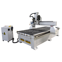 Machine de découpe CNC 1325 ATC avec changeur d'outils automatique pour le traitement des portes d'armoires, du MDF et du contreplaqué